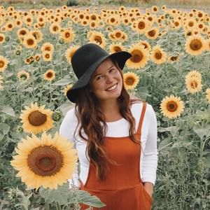 Meet your Posher, Zoe